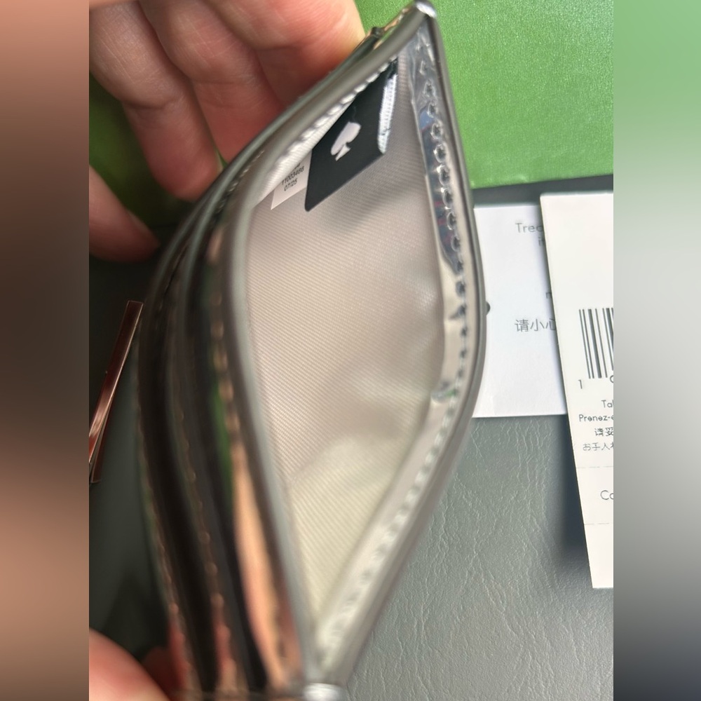 Kate Spade NWT Metallic Silver Credit Card Holder wallet - Picture 6 of 7
